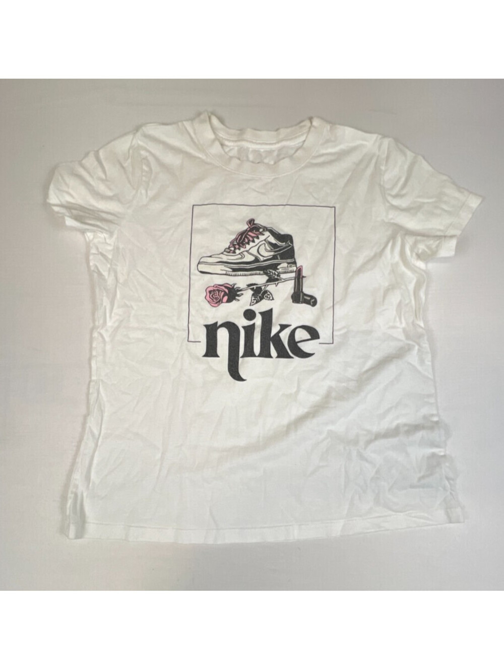 Nike Women Medium White Graphic T-Shirt The Nike Tee Sneaker Rose Logo